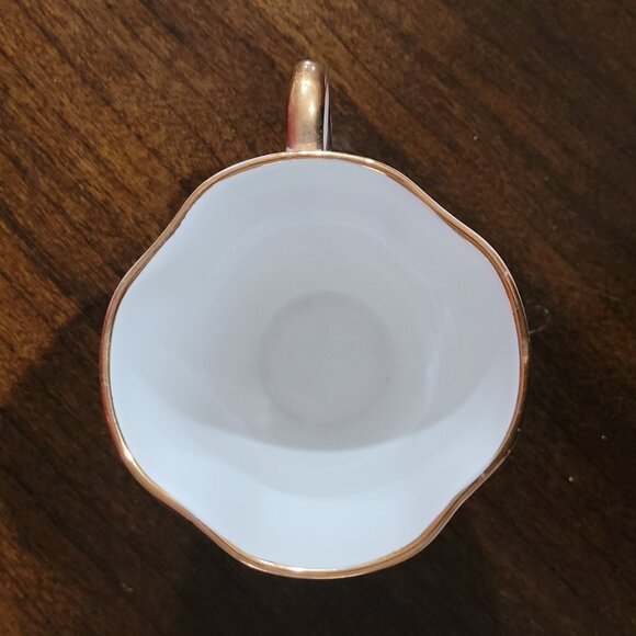 Royal Windsor Fine Bone China Purple Pansies Teacup & Saucer Set England - Picture 4 of 5